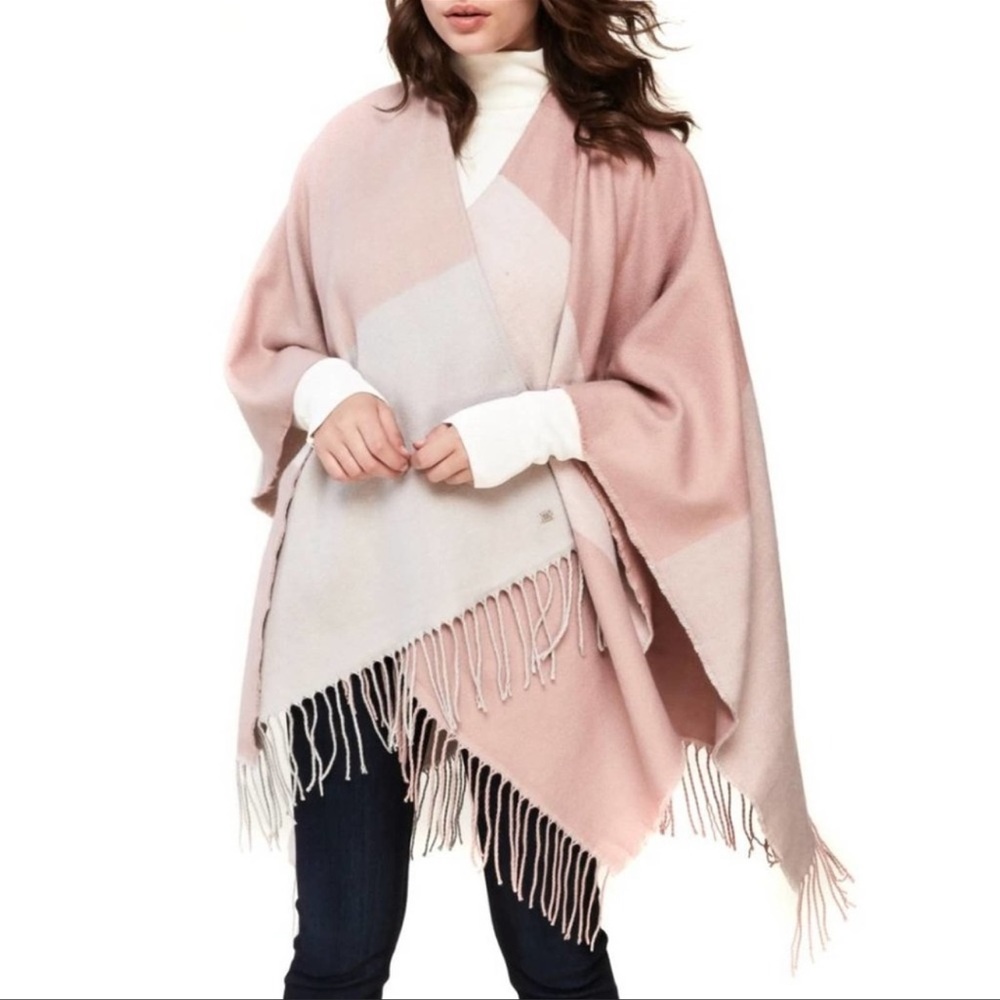 SOIA & KYO SCARF WITH FRINGE NWT